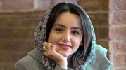 سیگار کشیدن نازنین بیاتی در خیابان های تهران + عکس