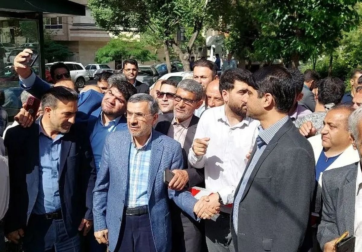 خبرهایی از کاندید شدن احمدینژاد و زاکانی به گوش میرسد