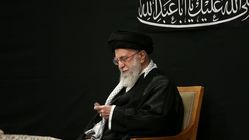 واکنش رهبر معظم انقلاب پس از پایان جلسه شورای امنیت و فعال سازی مکانیسم ماشه