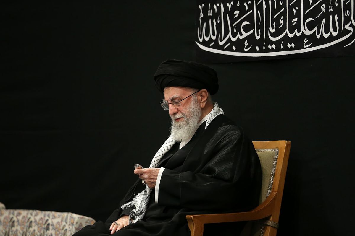 واکنش رهبر معظم انقلاب پس از پایان جلسه شورای امنیت و فعال سازی مکانیسم ماشه