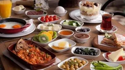 صبحانه ۵ دقیقه‌ای؛ ایده‌های سریع و مقوی برای صبح‌های شلوغ