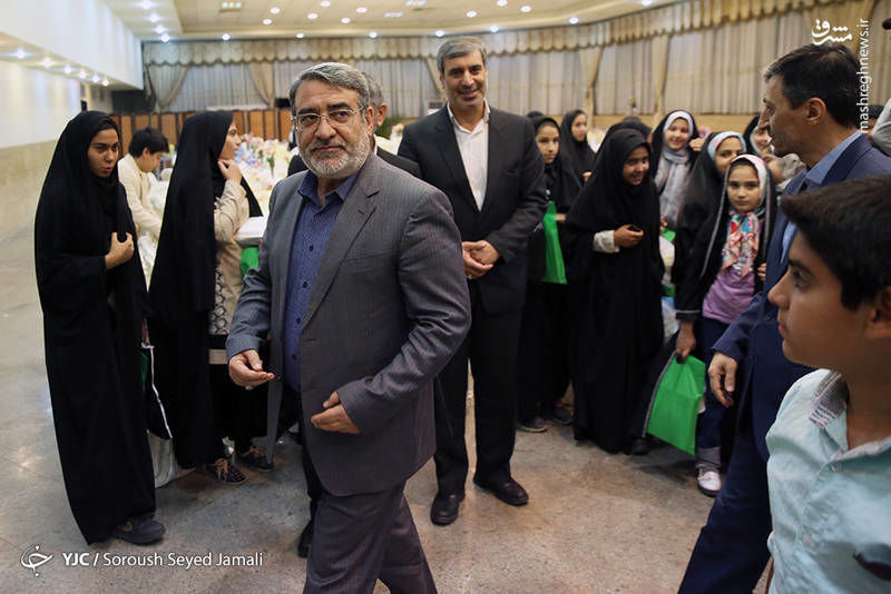 ÚØ·ÙØ± ÙØ±Ø²ÙØ¯Ø§ÙØªØ§Ù Ø¨ÛÚ©Ø§Ø±ÙØ¯Ø Ù¾Ø³Ø±ØªØ§Ù ÙØ´Ø§ÙØ± ÙØ²ÛØ± Ø§ÙØªØµØ§Ø¯ Ù Ø¯Ø§ÙØ§Ø¯ØªØ§Ù Ø³Ø±Ù¾Ø±Ø³Øª Ø¯Ø§ÙØ´Ú¯Ø§Ù Ø¢Ø²Ø§Ø¯ Ø´Ø¹Ø¨Ù Ø¢Ú©Ø³ÙÙØ±Ø¯Ø!