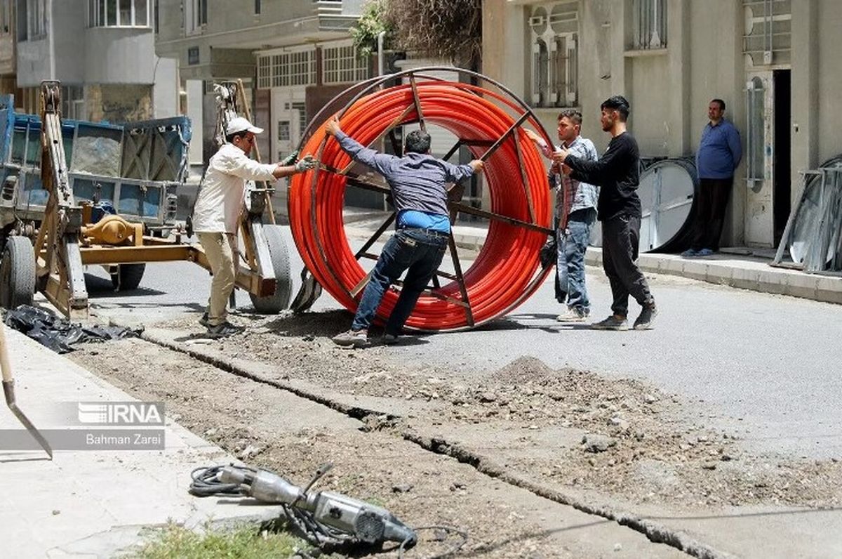 جدال مخابرات و آسیاتک