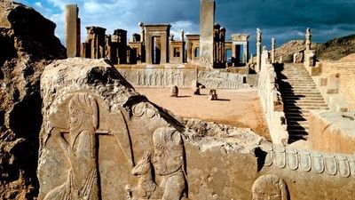 تصاویری از رونمایی الواح هخامنشی بازگردانده شده به ایران