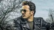بیوگرافی علی شادمان، بازیگر سریال سرخ و سیاه + حواشی زندگی و عکس ها
