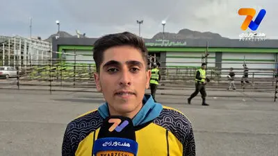 هوادار سپاهان متهم کرد؛ ذوب آهن از ترس، قیمت بلیت را بالا برد!