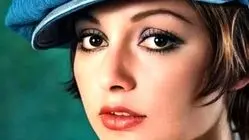 تصاویر دیده نشده گوگوش در سال ۱۳۴۴؛ آغاز مسیر افسانه‌ای شاه‌ماهی موسیقی