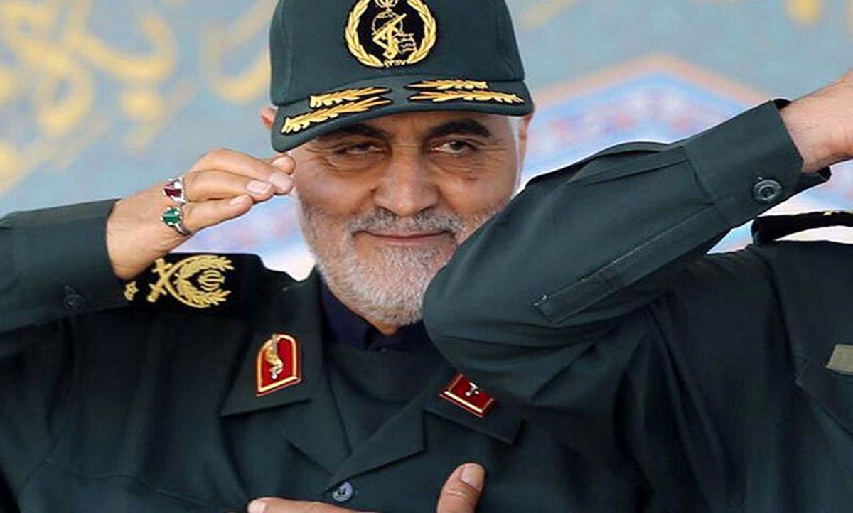 سفر در زمان؛ ژست عاشقانه حاج قاسم و مادرش ده سال قبل